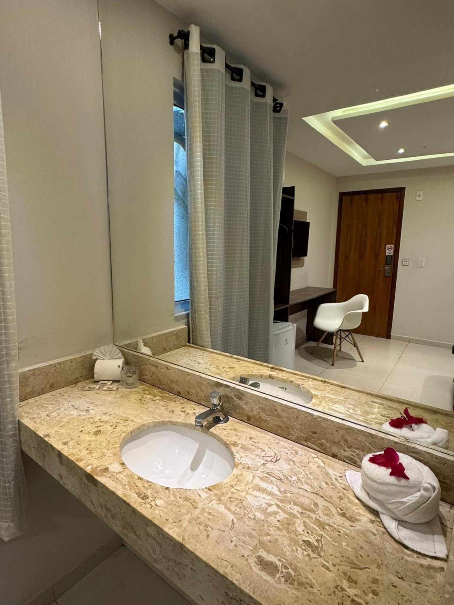 Angra Praia Hotel Форталеза Екстериор снимка